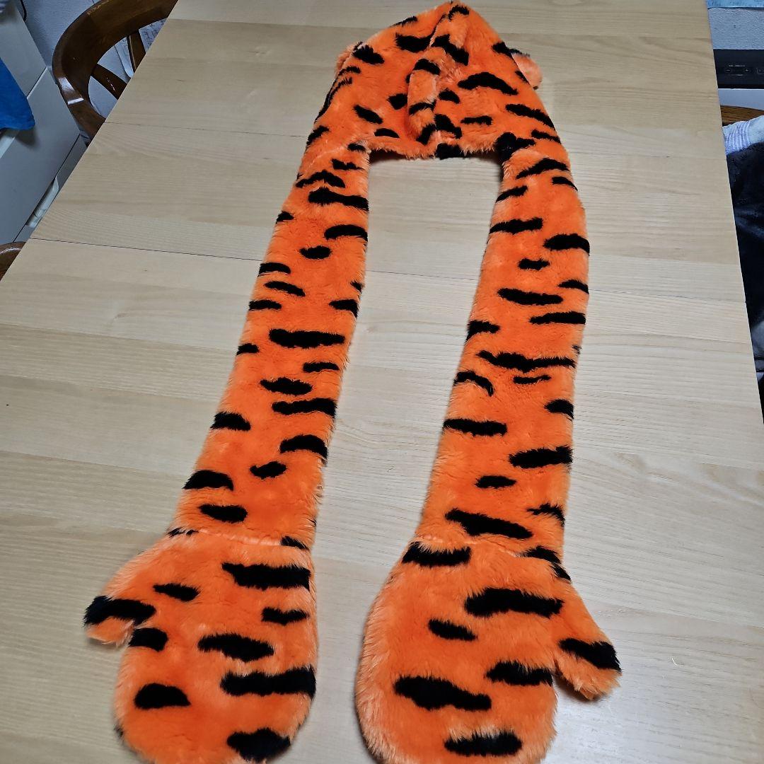 東京ディズニーリゾート　ティガー マフラーキャップ　プーさん