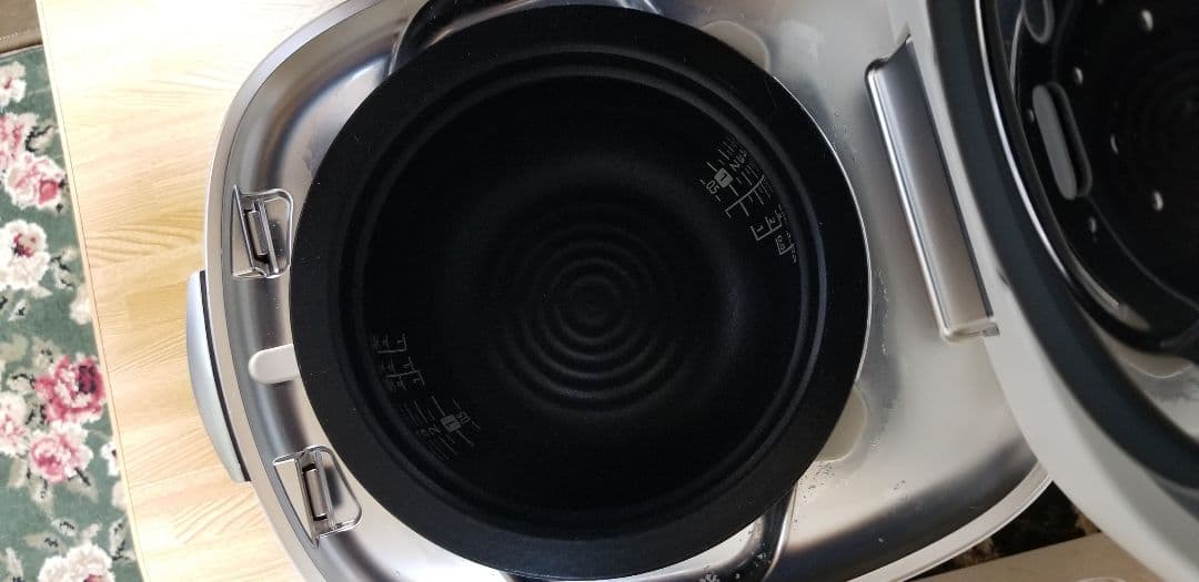 ☆2021年製☆ハイエンドモデル☆タイガー土鍋圧力IH炊飯器 ご泡火炊き