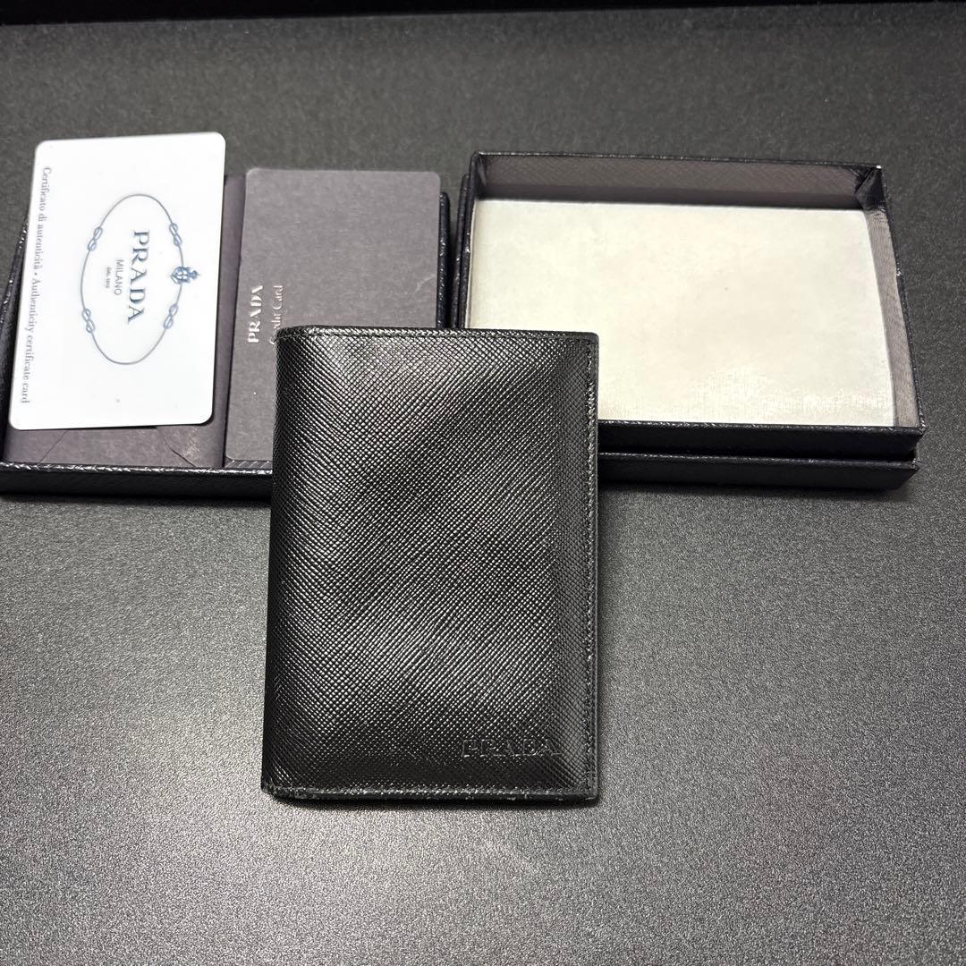 PRADA ブラック 名刺入れ