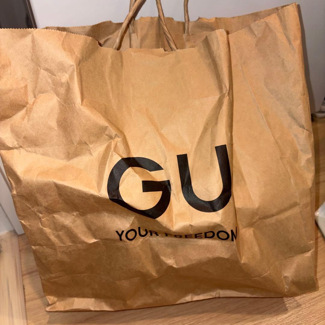 元カノが置いていった紙袋