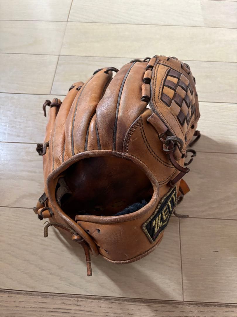 ZETT 源田モデル　グラブ　最終値下げ‼️