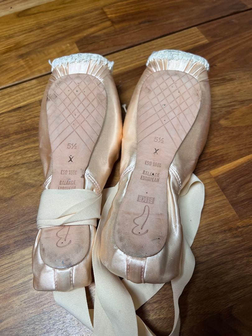 BLOCH バランスヨーロピアン　トゥシューズ　5.5X かがり縫い済み