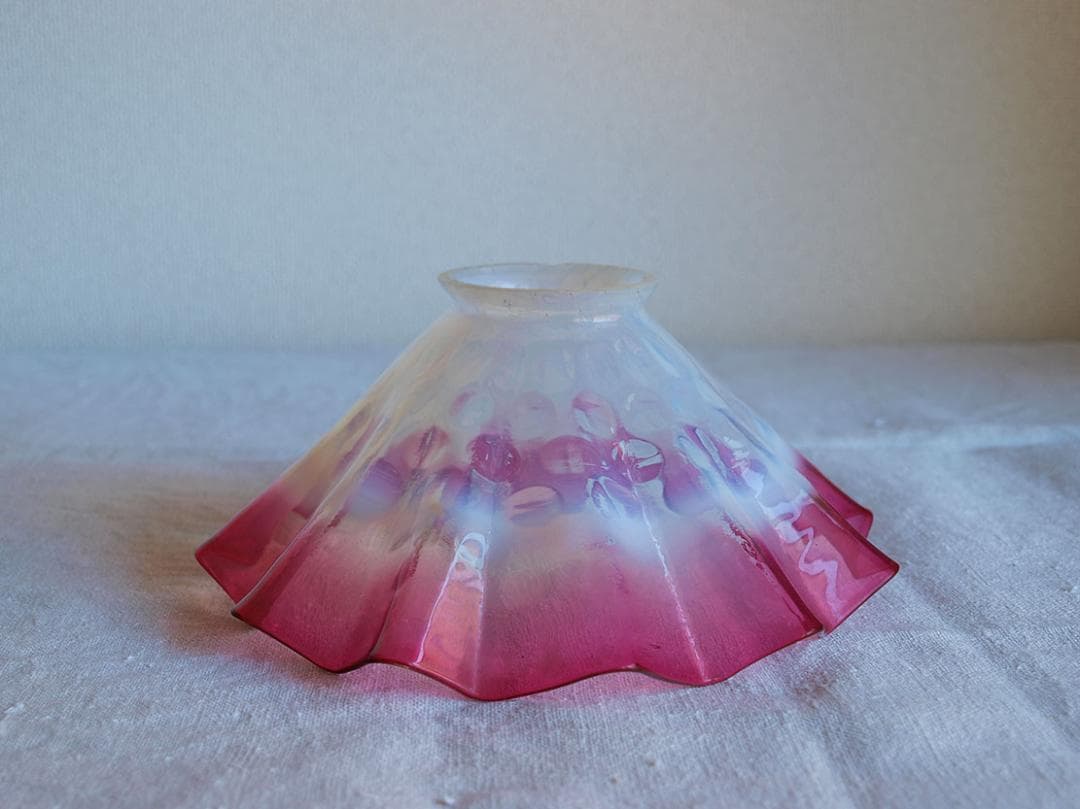 ピンク色オパールガラス フリルガラス ランプシェード電笠オパールセント/K086