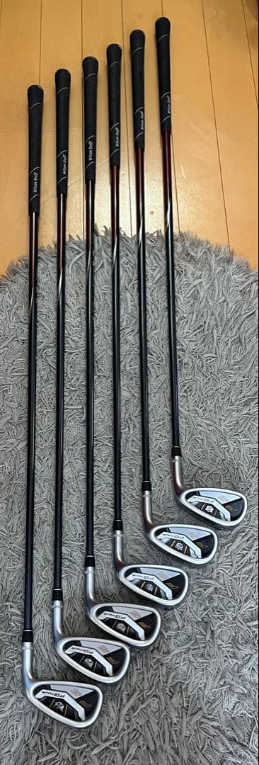 ウィルソンスタッフ FG TOUR F5アイアン6本セット　5-P