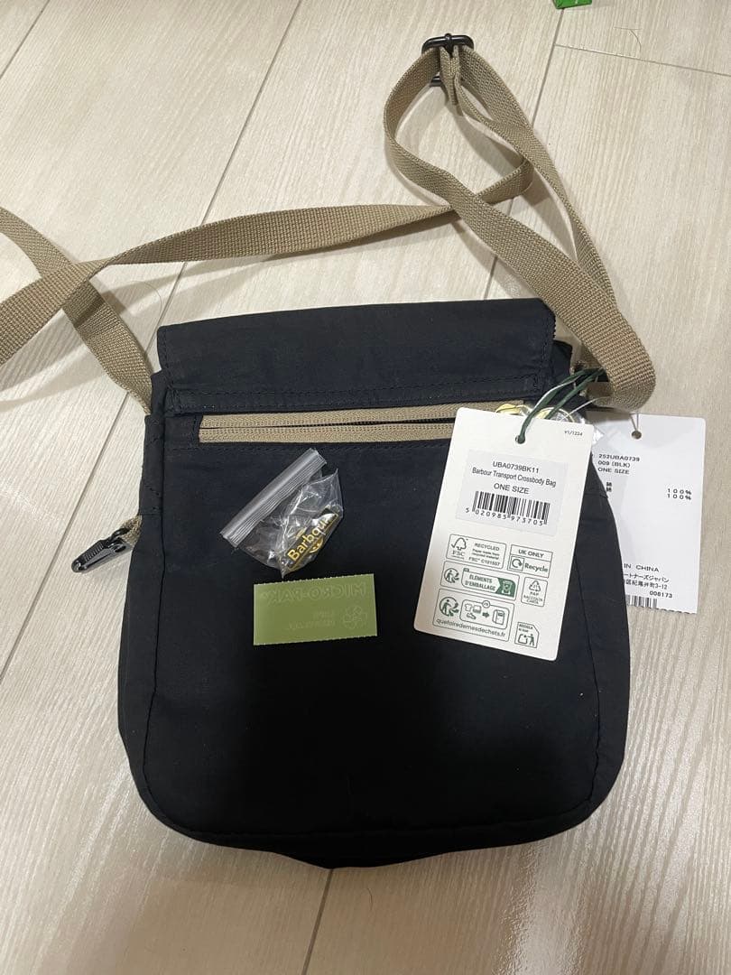 Barbour ショルダーバッグ　サコッシュ　トランスポートクロスバック