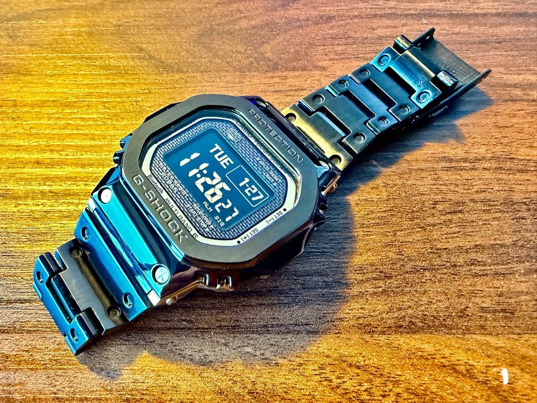 G-SHOCK 黒金限定モデル GMW-BZ5000BD-1JF