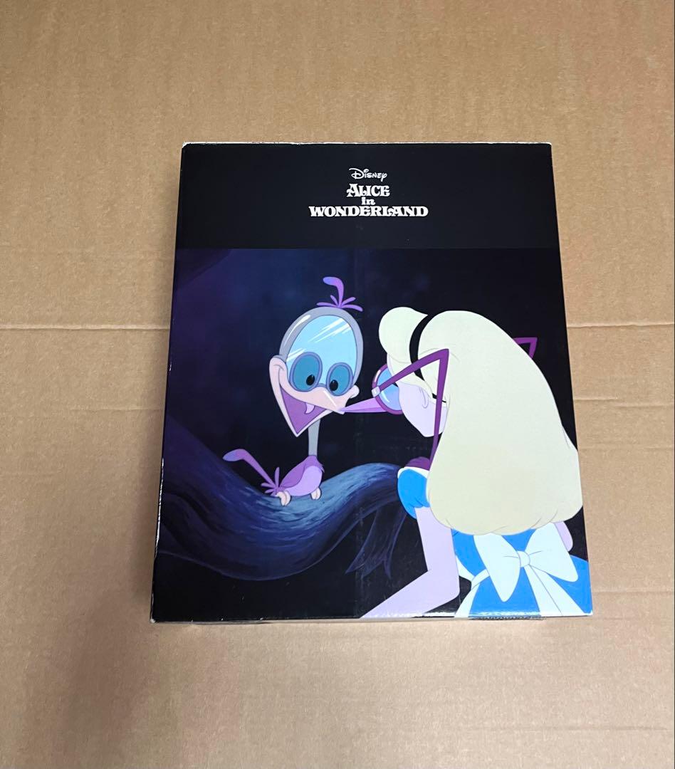 入手困難 不思議の国のアリス ミラーバード　 フィギュア 鏡 ディズニーストア