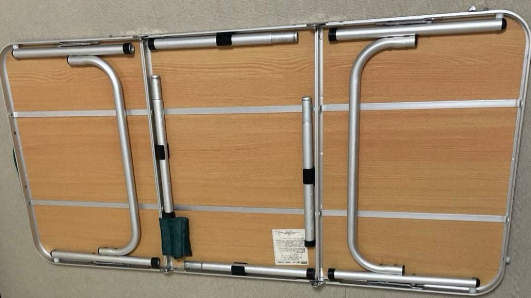 Coleman コールマン　三折テーブル 送料込み