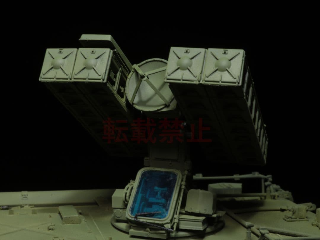 【完成品】 1/35 ソビエト軍 ストレラ10 プラモデル トランペッター