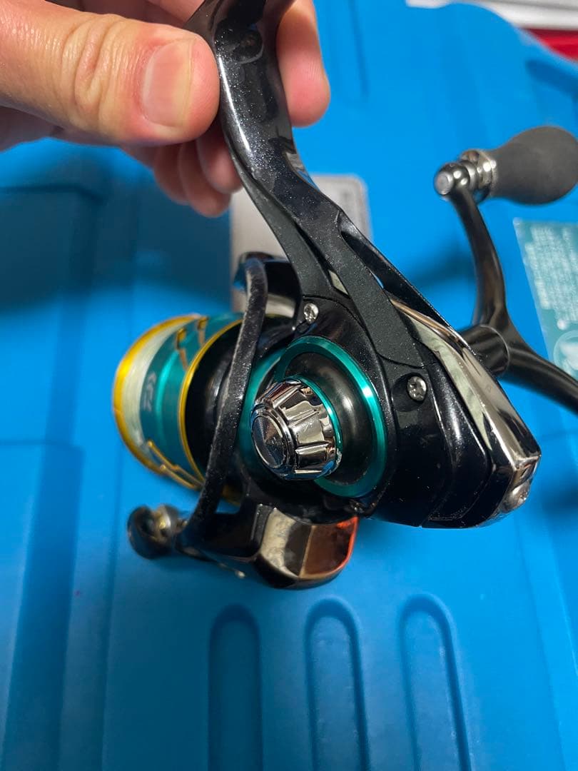 エメラルダスリール　2500番