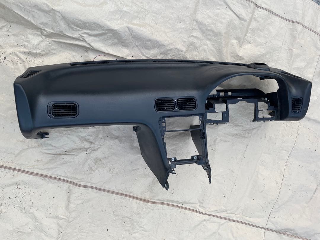 日産 シルビア S13 ダッシュボード／インストルメントパネル純正（OEM）中古