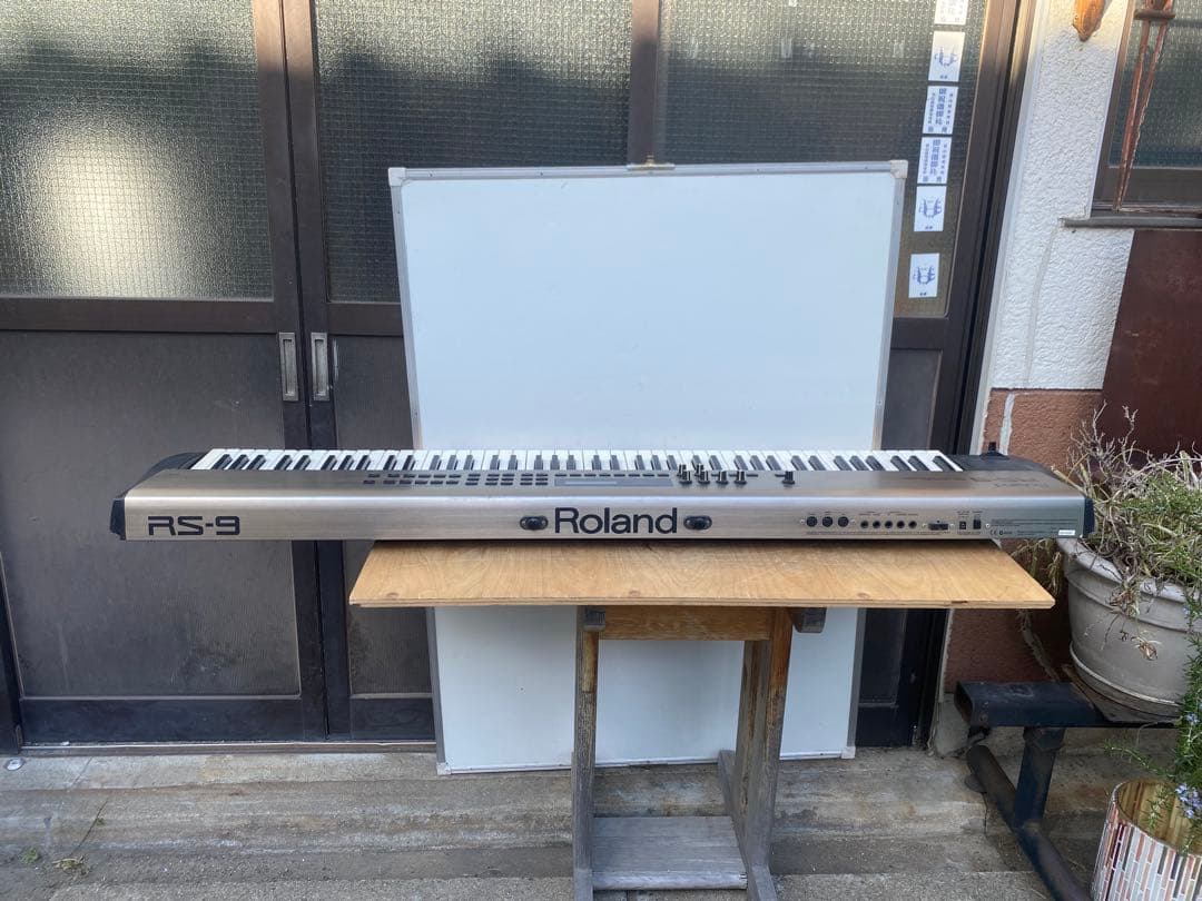 roland rs-9 64voice synthesizer シンセサイザー