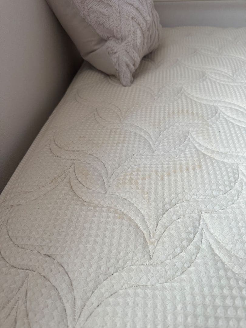 【送料込み】Laura Ashley ベッド ダブル