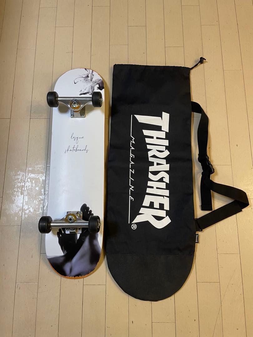 lesque スケートボード　7.75インチ　コンプリート