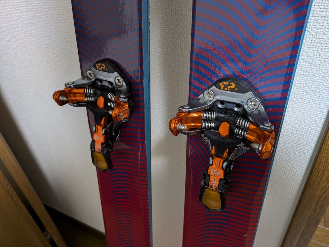 ひ*き様 Blizzardビンディング付スキー (スキーシール・ワックス付属)