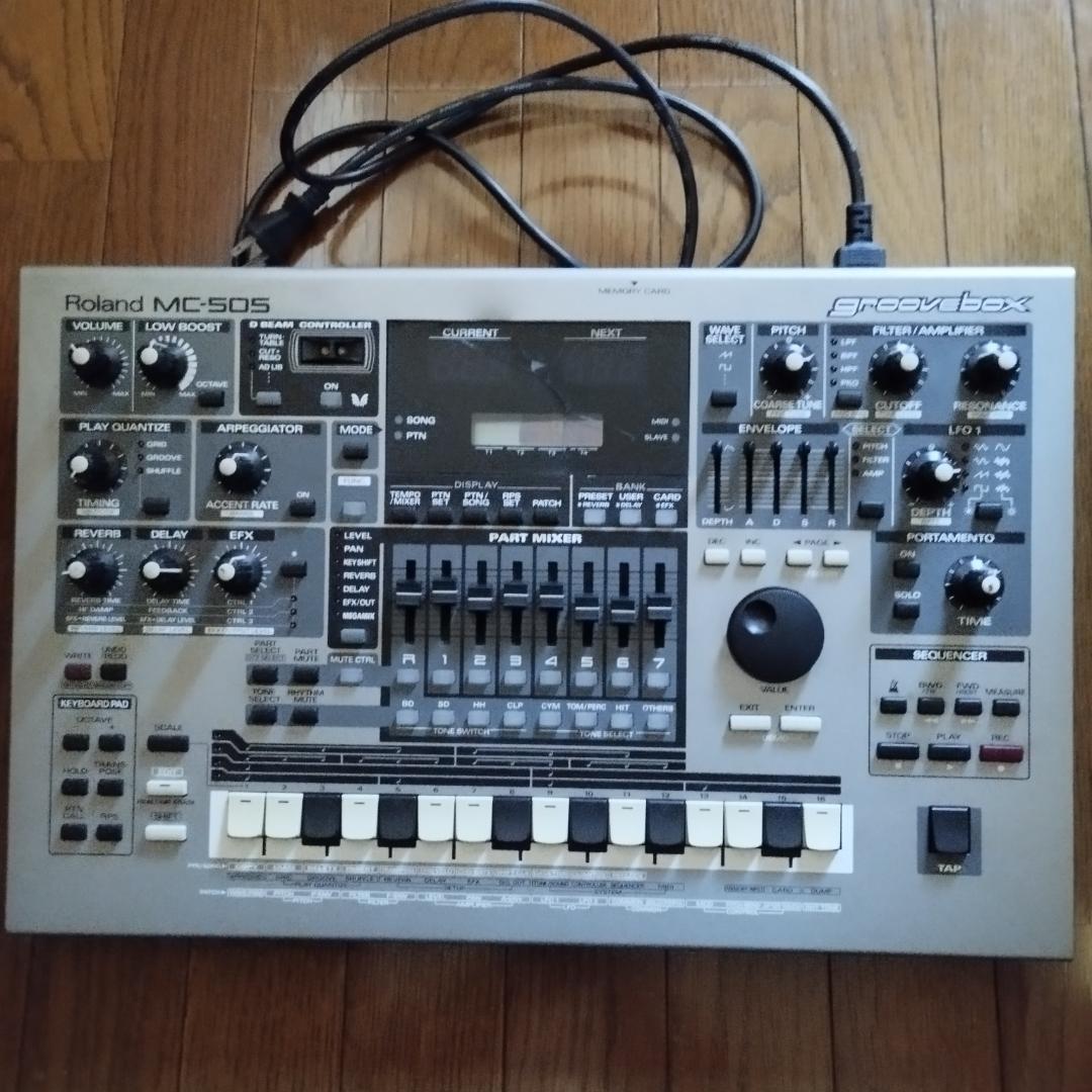 【ジャンク品】Roland MC-505 Groovebox リズムマシン