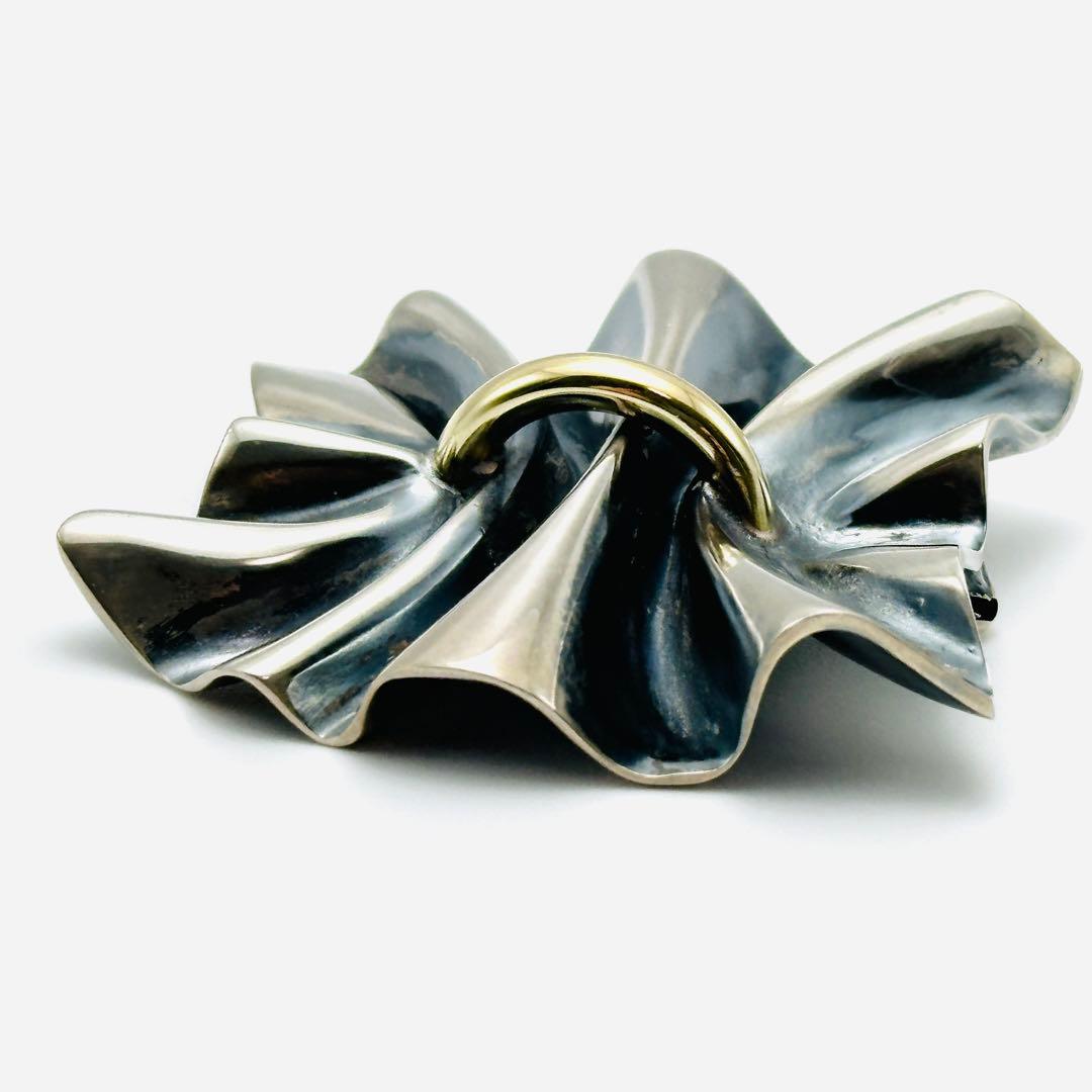   399 ギャザー　シルバーブローチ　925 燻　コンビ