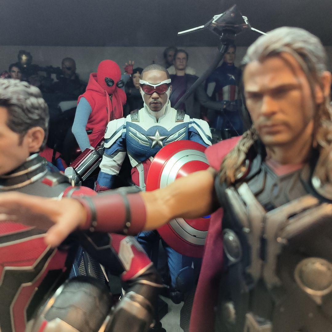 ホットトイズ マーベル　キャプテンアメリカ　サムウィルソン