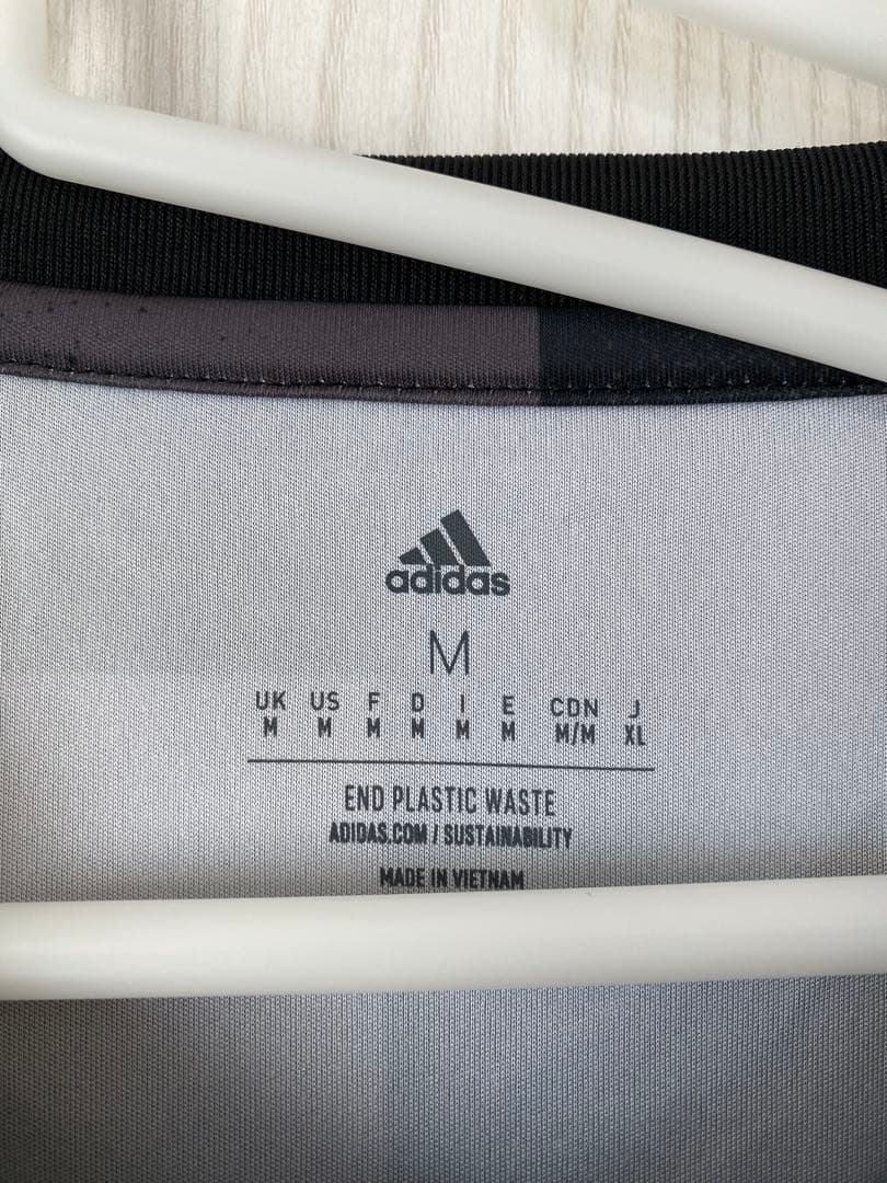 22-23 フルハムFC プレマッチトップ　未使用品