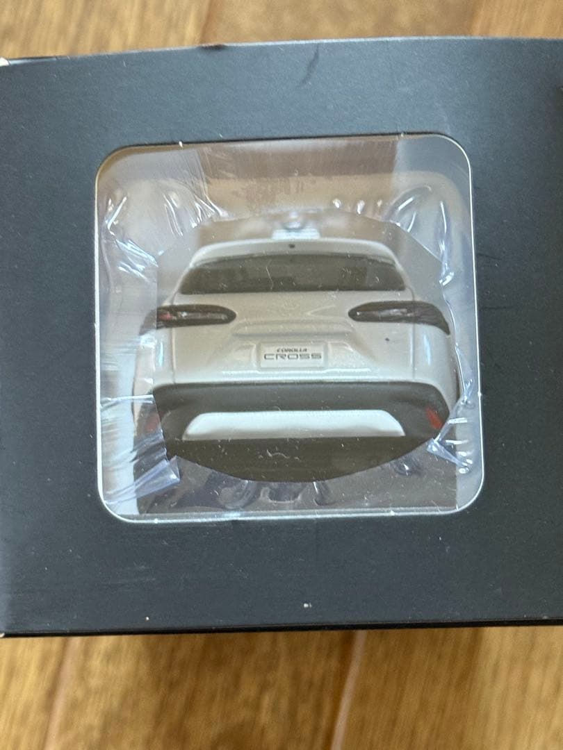 新型カローラクロス2025カラーサンプルプラチナホワイトパールマイカ1/30新品