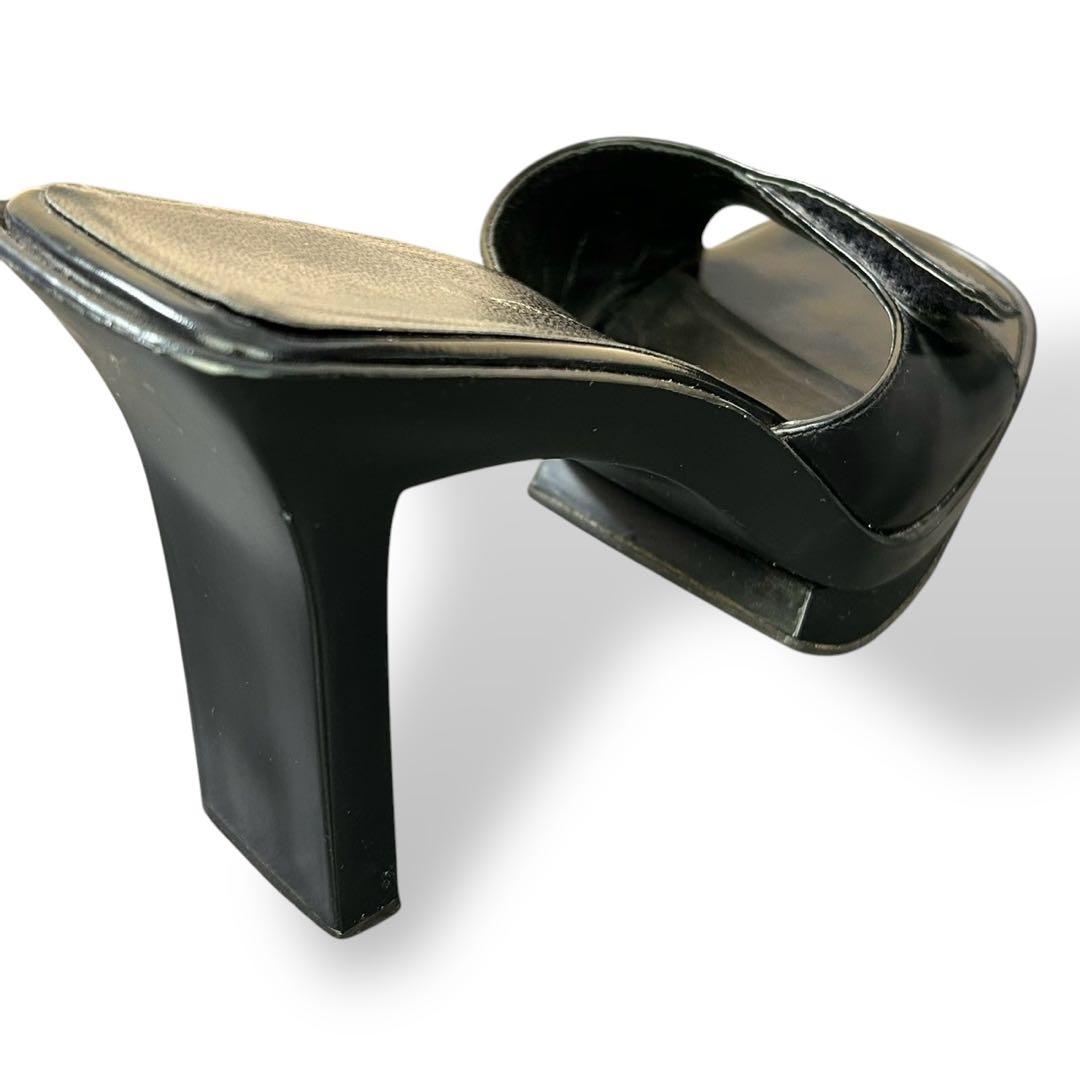 PRADA パテントレザー　ロゴ型押し　ハイヒール　サンダル　黒　22cm相当