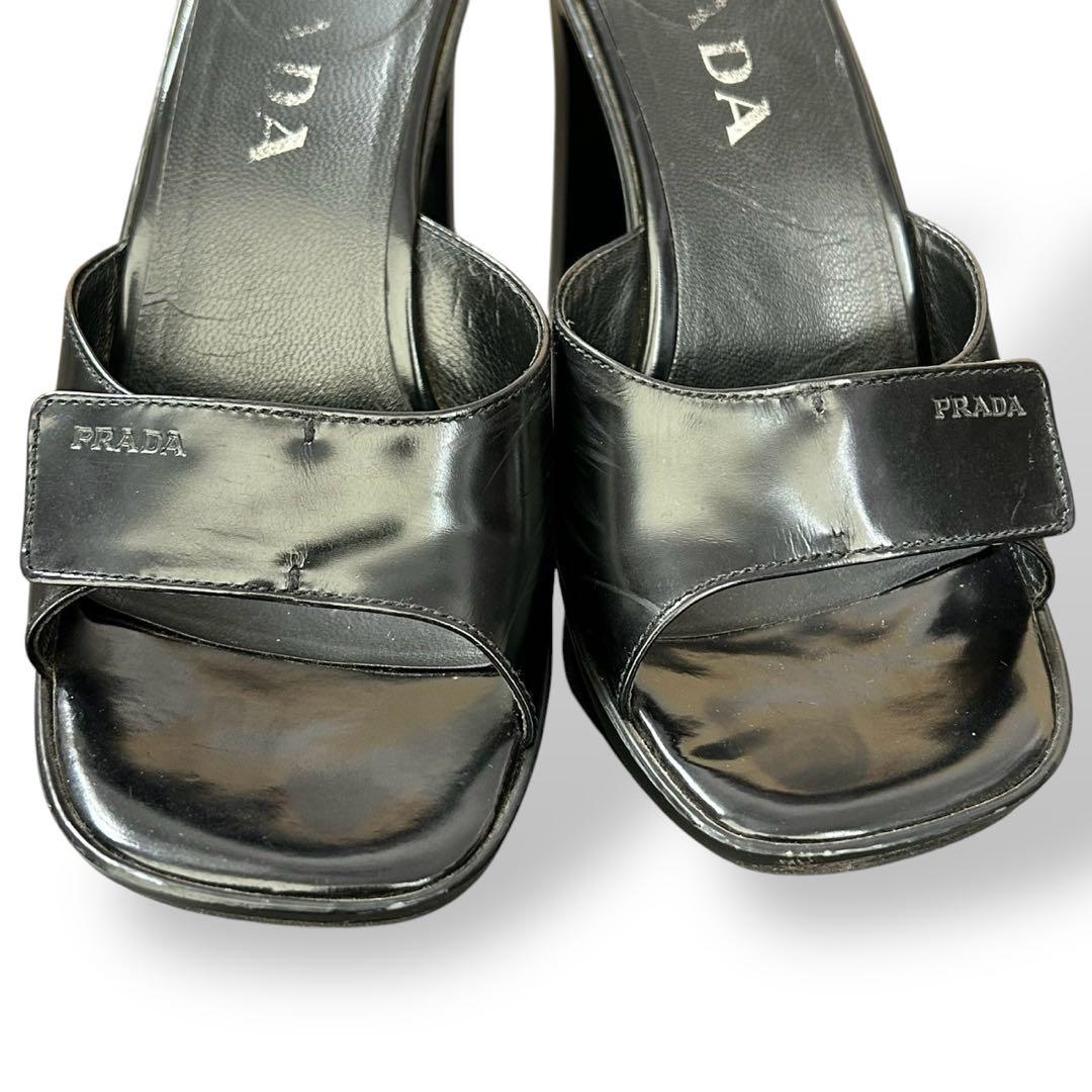 PRADA パテントレザー　ロゴ型押し　ハイヒール　サンダル　黒　22cm相当