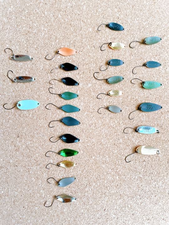 【美品】【値下げ】菅釣り　トラウトスプーンルアーセット26個