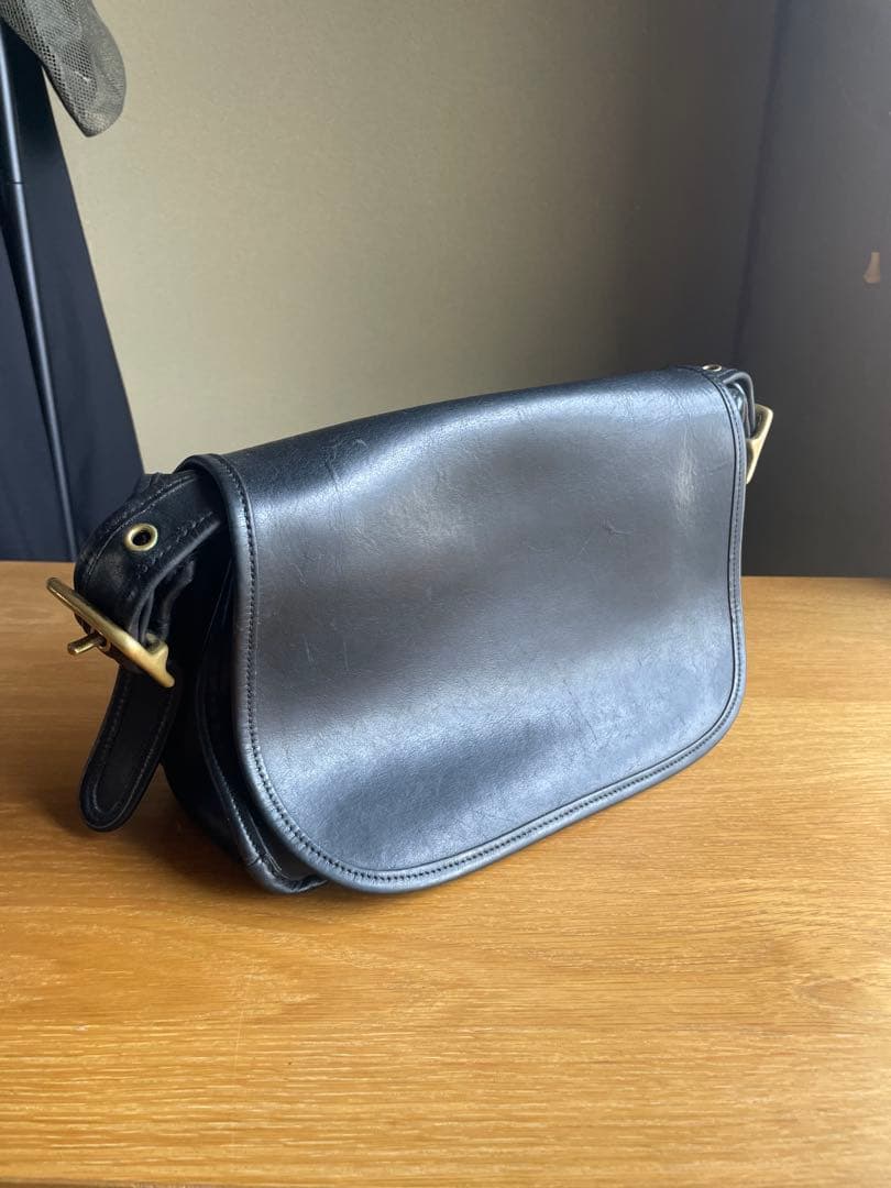 オールドコーチ　ショルダーバッグ（ポストマン型）　ユニセックス