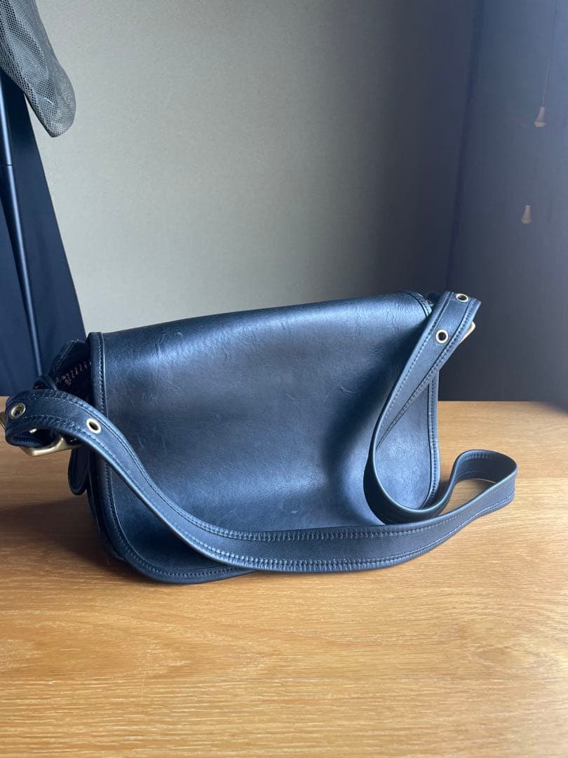 オールドコーチ　ショルダーバッグ（ポストマン型）　ユニセックス