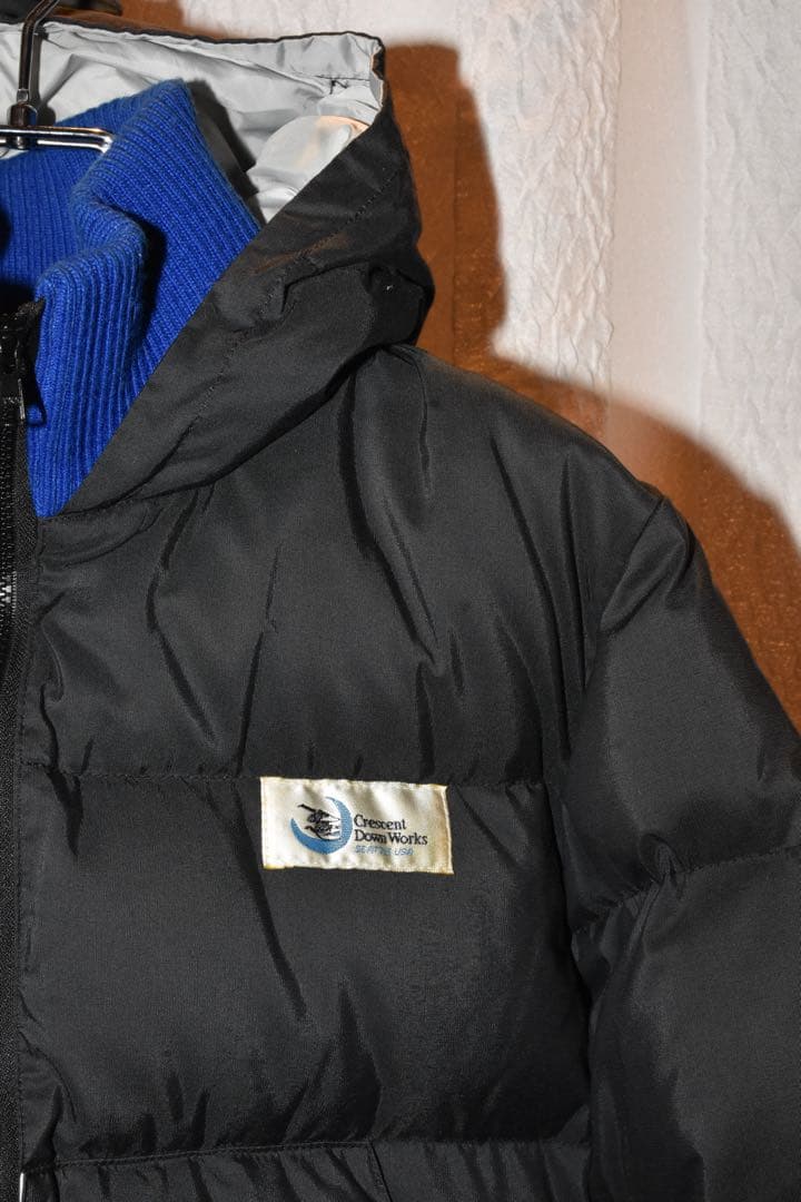 Crescent down worksブラックダウンジャケット フード付き