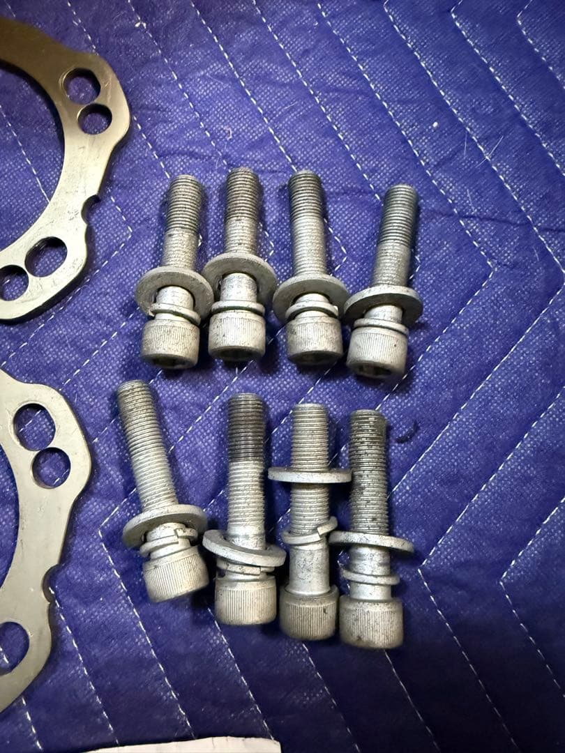 20アルファード。ヴェルファイア50エスティマキャンバープレート