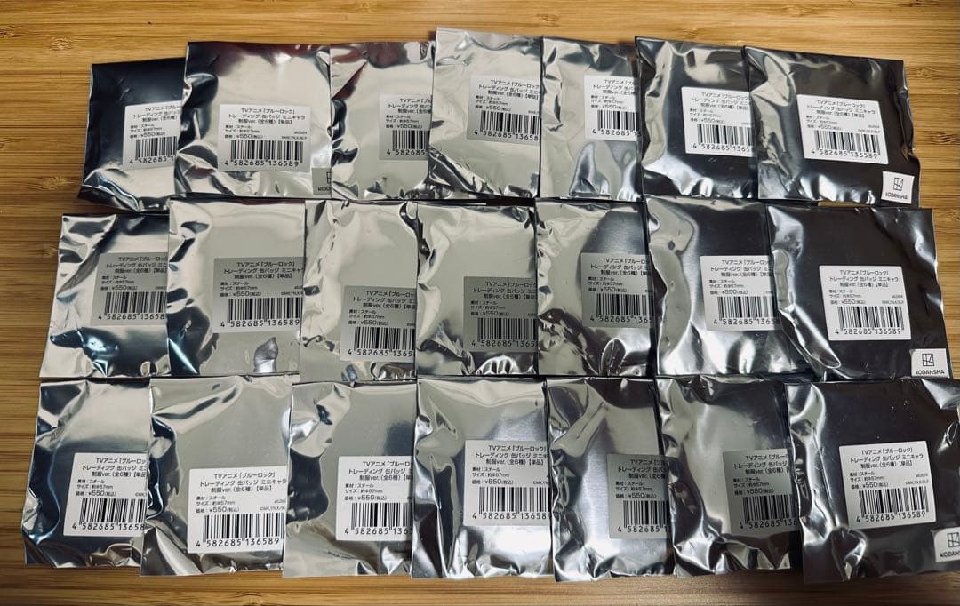 ブルーロック トレーディング 缶バッジ ミニキャラ 制服ver. 21点