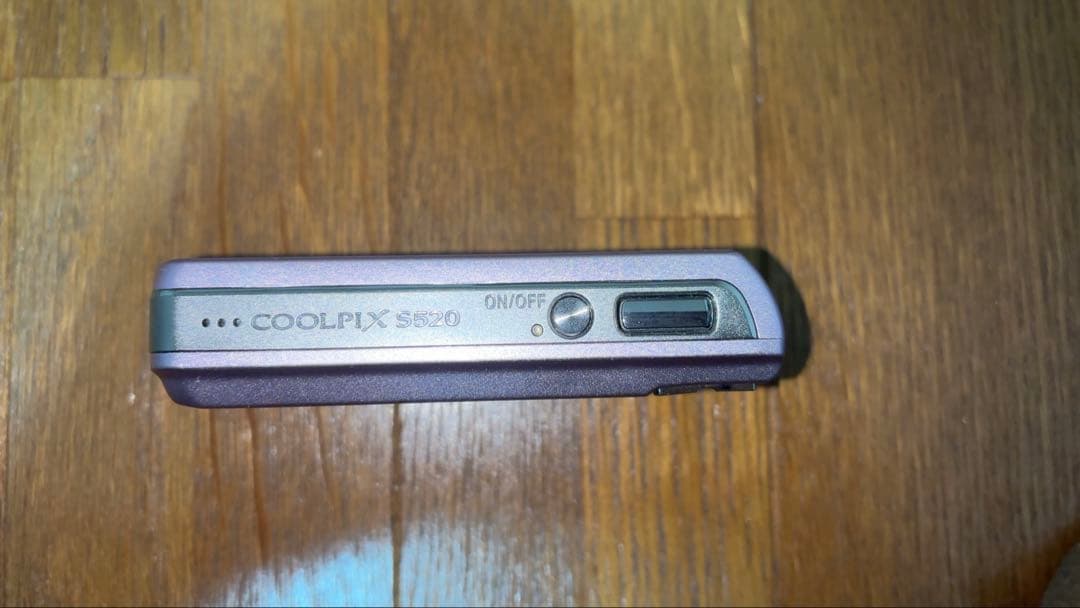 美品 Nikon COOLPIX S520 サクラカラー　ニコン