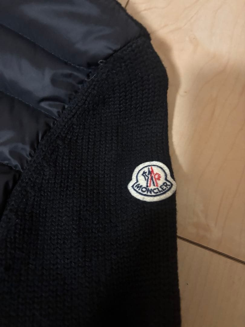 モンクレール ブラック ダウンニットカーディガン