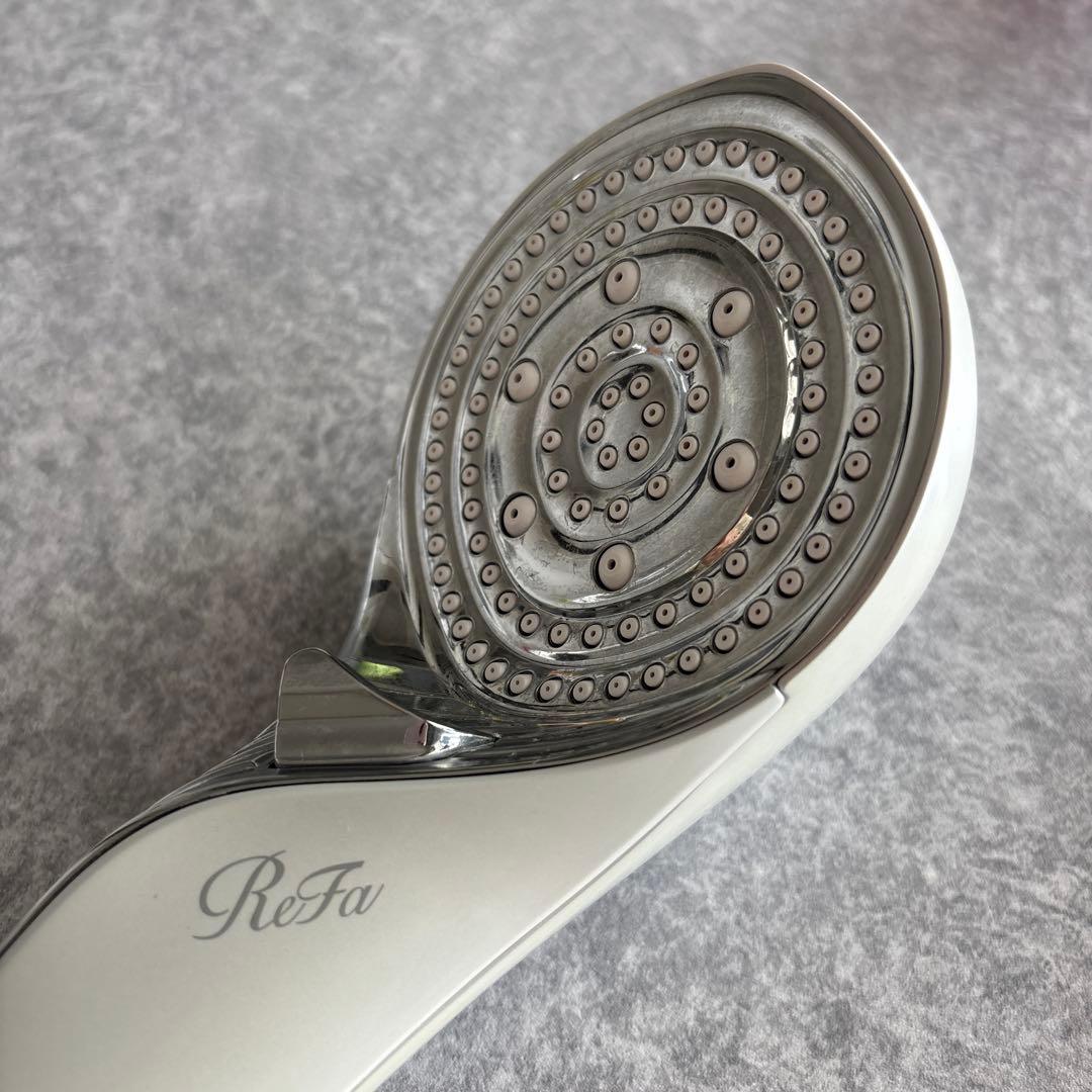 【赤】リファ　シャワーヘッド