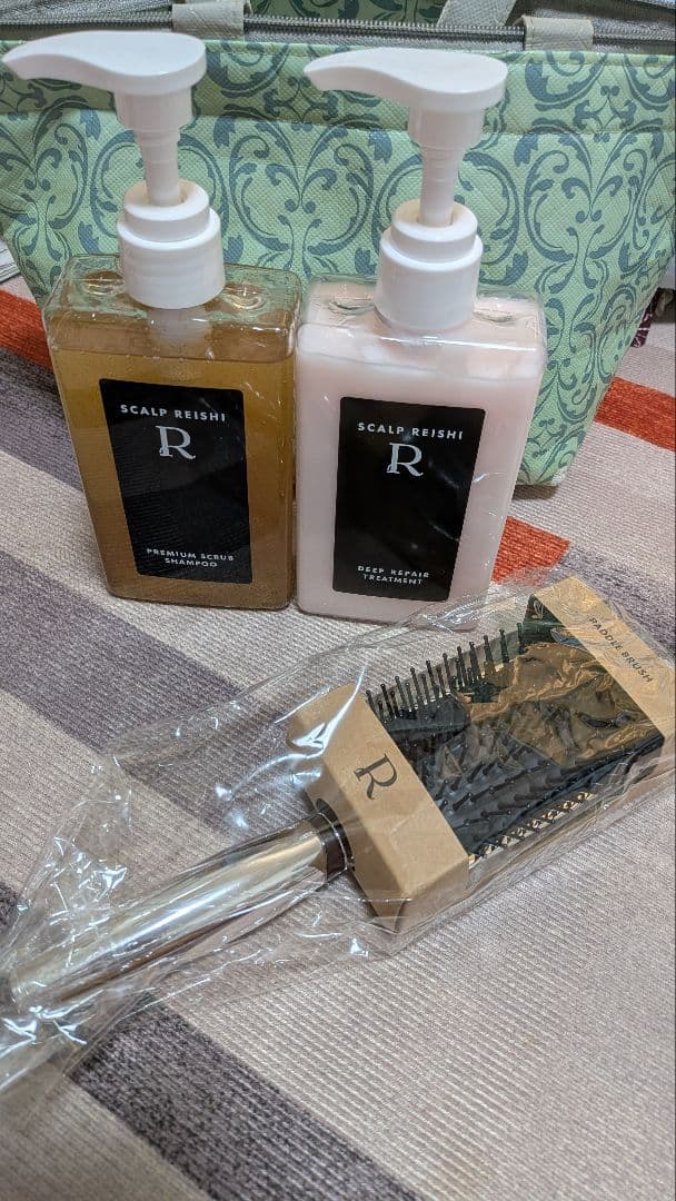 霊芝シャンプー　トリートメント　ブラシセット