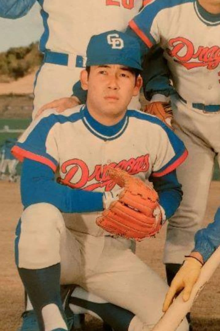 美津濃ワールドウィン硬式グローブ 中日ドラゴンズ鈴木孝政投手刺繍入り 赤カップ