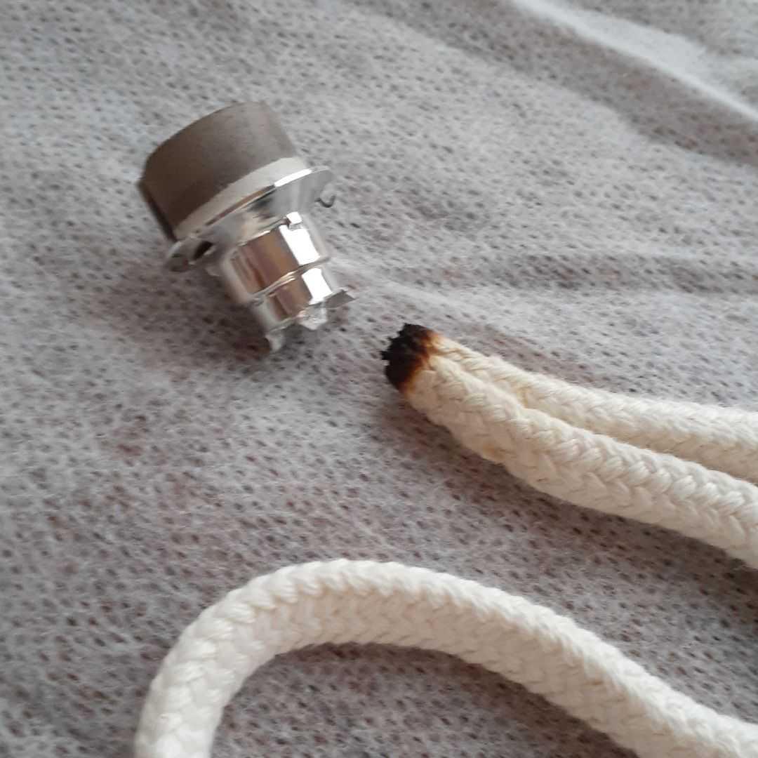 ランプベルジェ製 アロマランプ 中古２個セット（１個密封キャップなし）