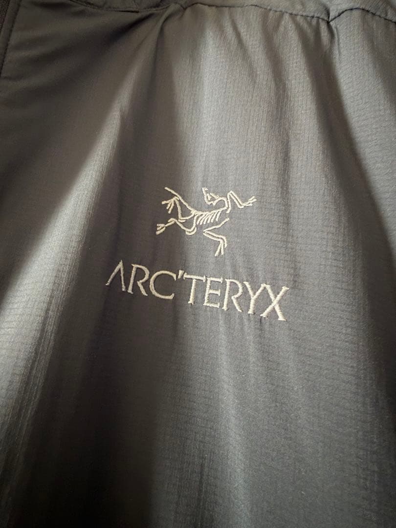 ☆タグ付新品未使用☆アークテリクス アトムフーディ