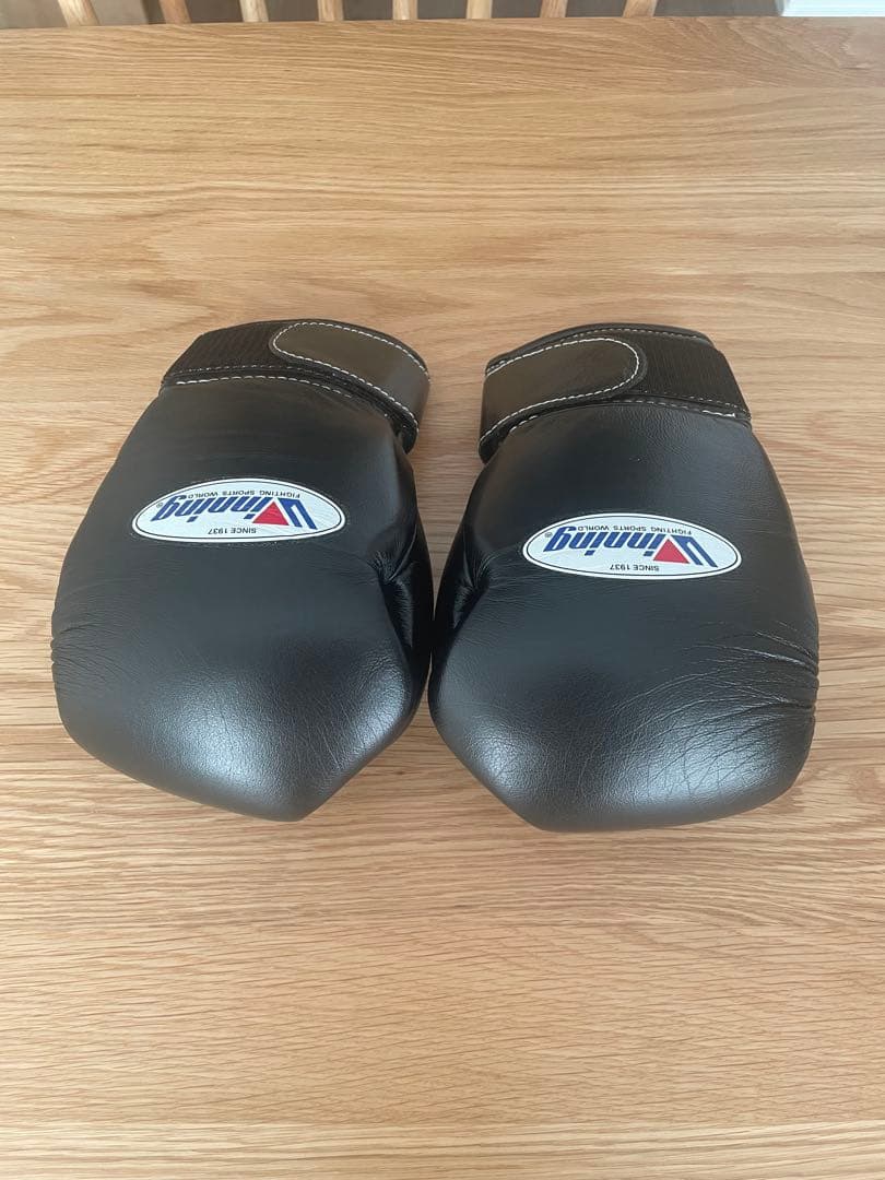 【即日発送】Winning ボクシンググローブ 8oz 黒