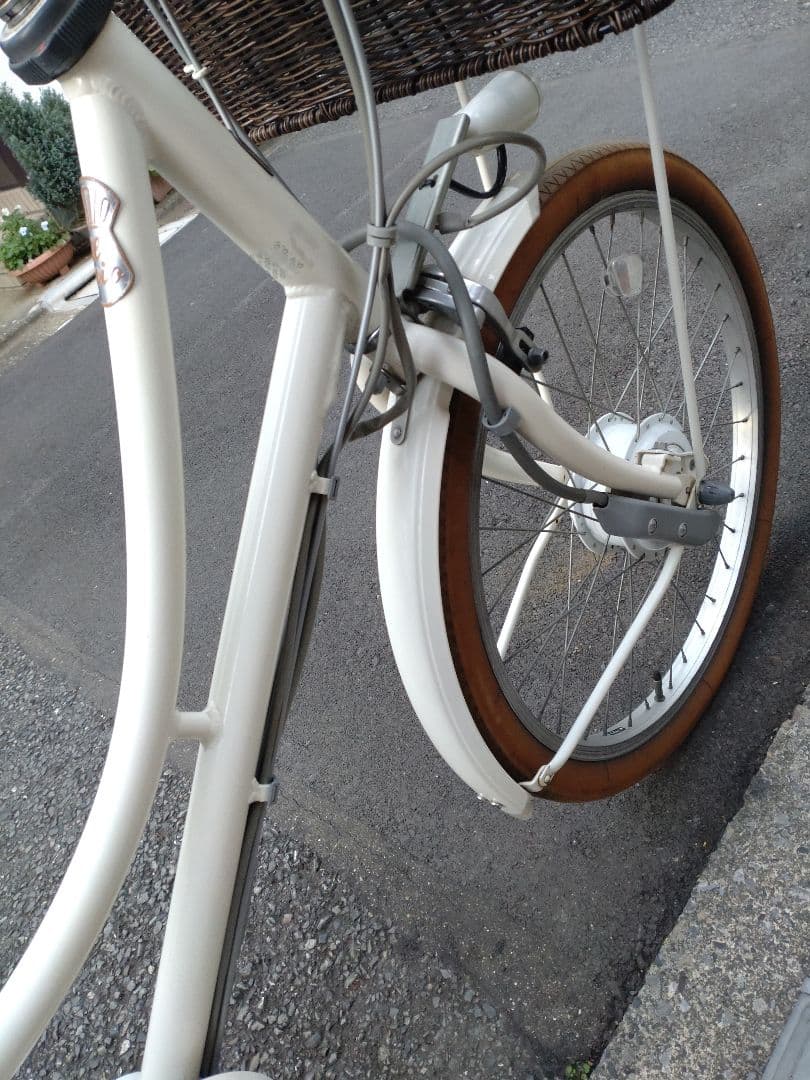 配送可★直接引渡可★カスタム【限定車イルミオILMIO】電動アシスト自転車コンビ