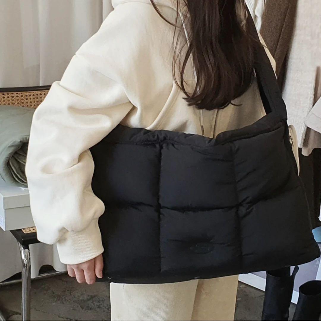 ★美品★DOUBLE COMMA ダブルコンマ CLOUD BAG 韓国 黒