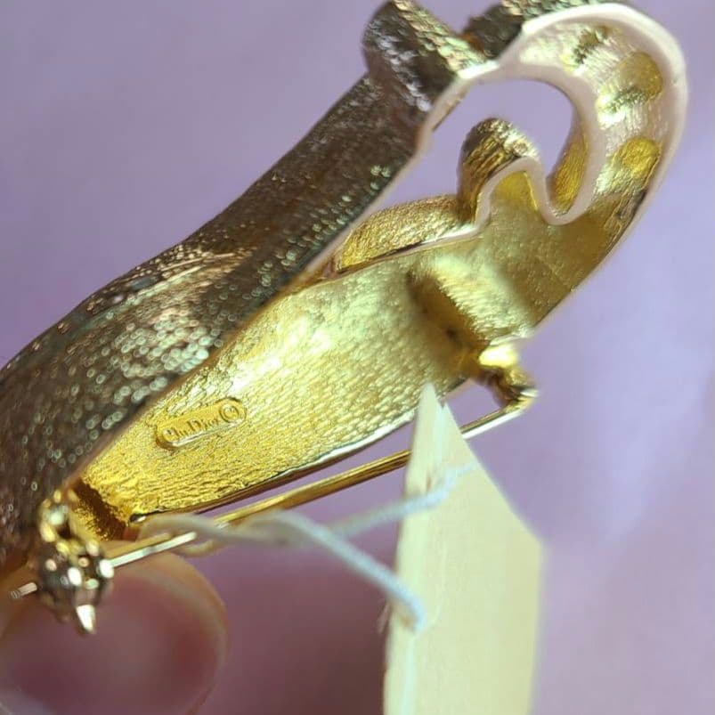 クリスチャン・ディオール　ブローチ　猫　アンティーク　ヴィンテージ　激レア