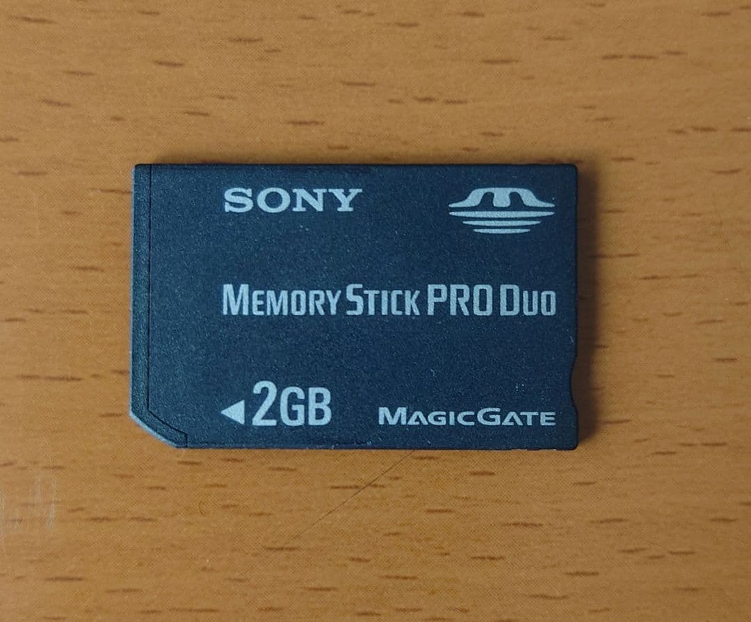 【美品】SONY　DSC-T100　デジタルカメラ　デジカメ