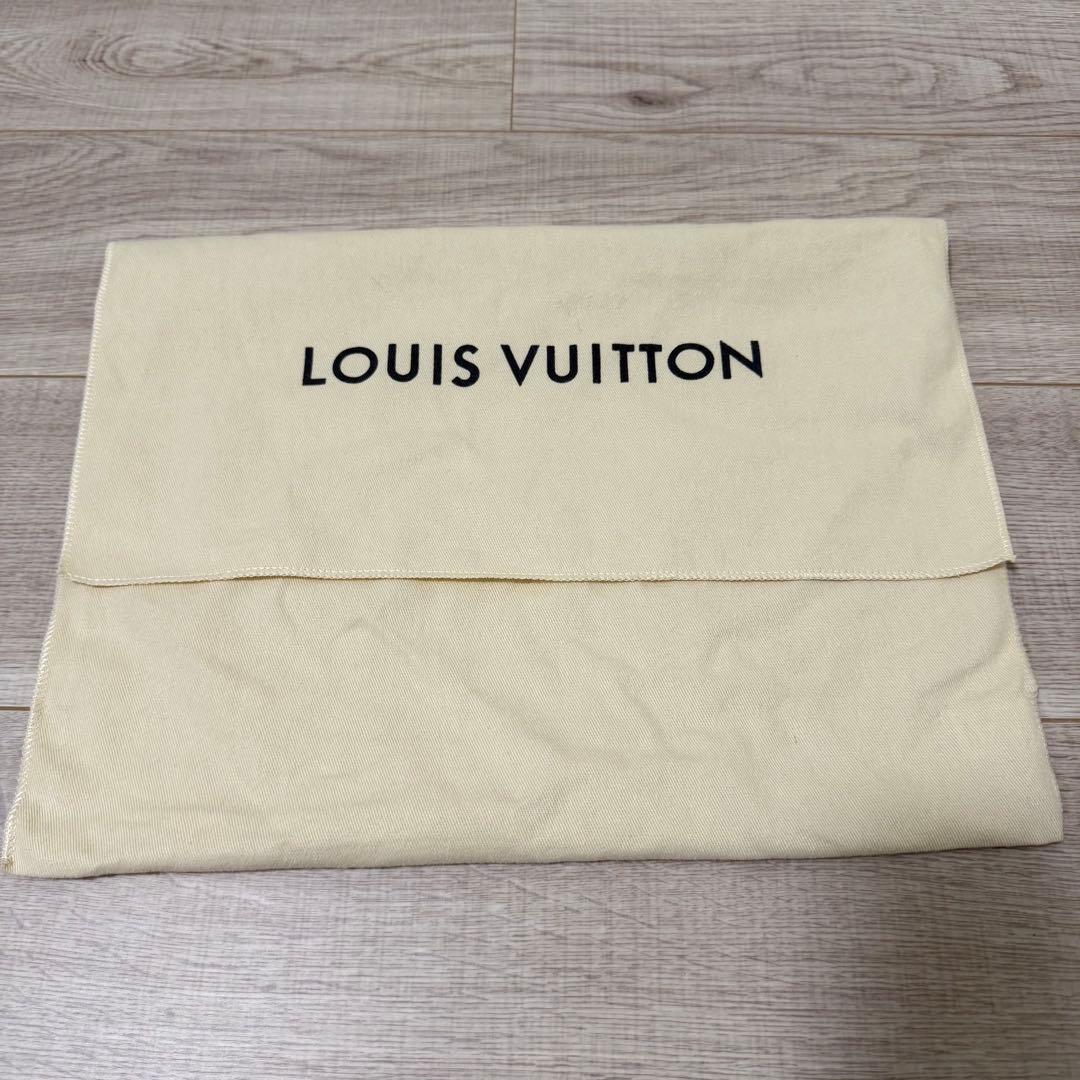 LOUIS VUITTON クリストファー ウェアラブル ウォレット