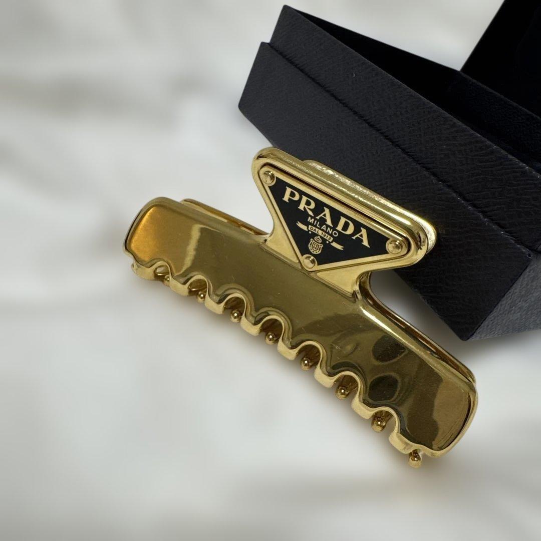 M*M様 PRADA ゴールド ヘアクリップ