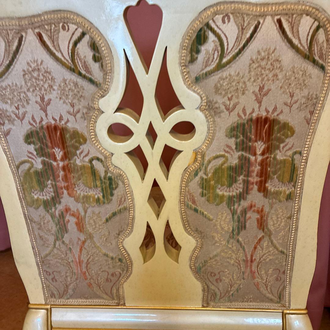 アンティークチェア花柄