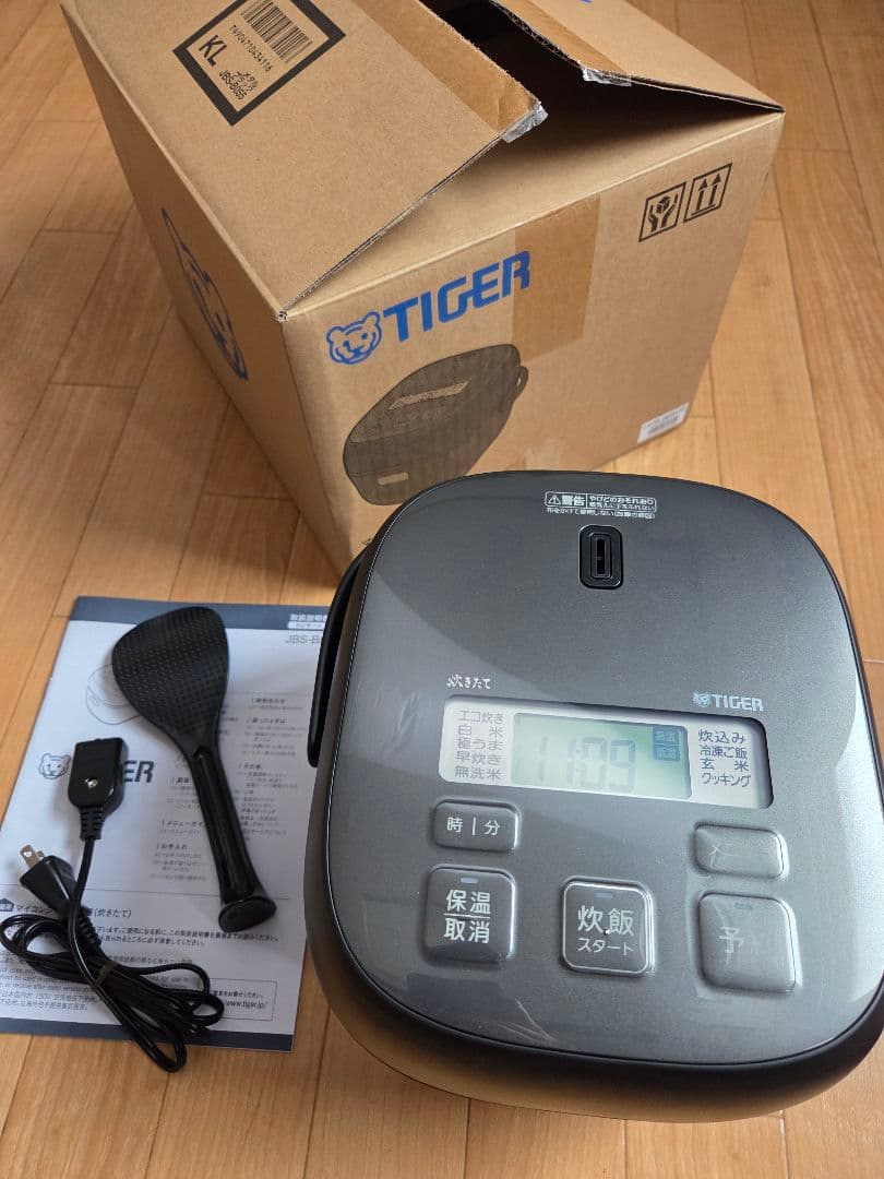 新品未使用 タイガー魔法瓶(TIGER) 3合炊飯器 JBS-B055KL