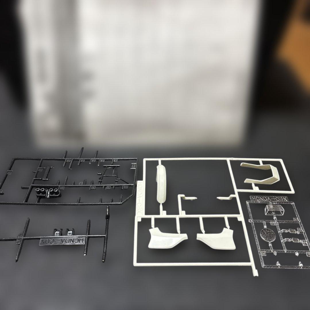 CBX400F プラモデル制作途中