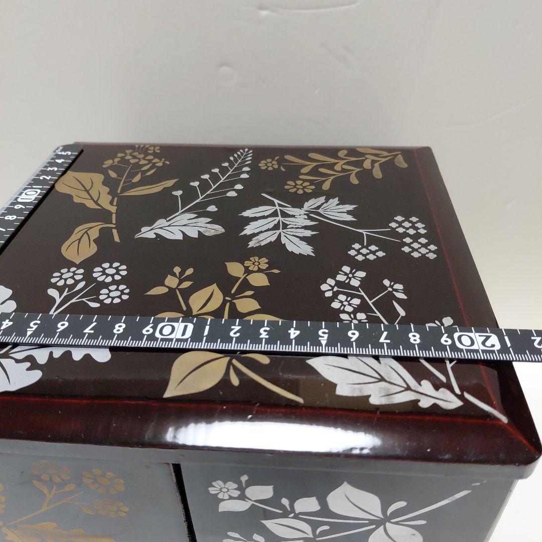 古い三段重箱　木製